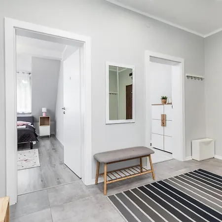 Apartament Podczele Grodzienska By Renters Appartement